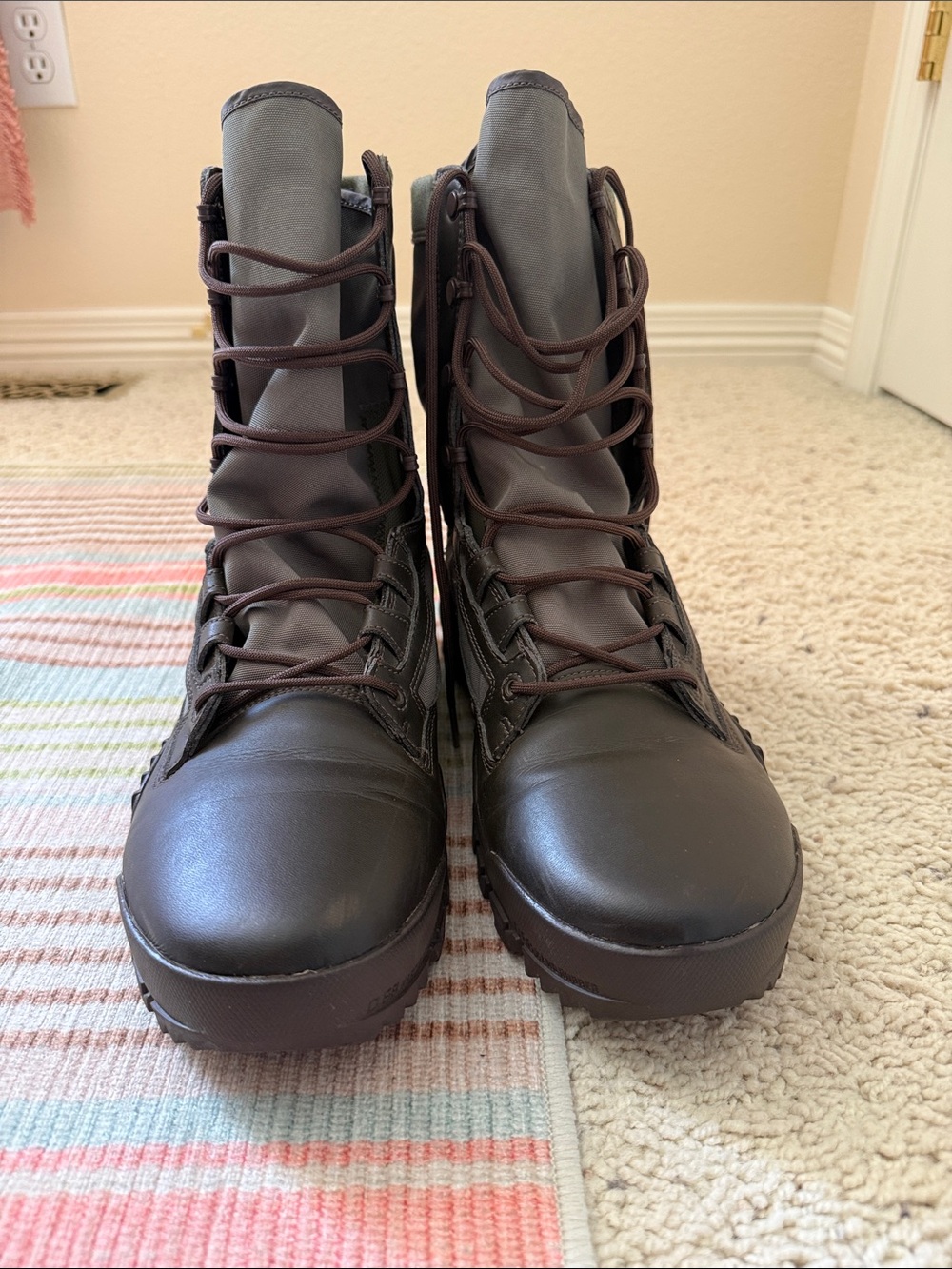 Size 10 Nike Men's olive green and Dark Brown Tactical Lace-Up Boots